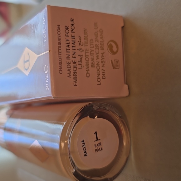 Charlotte Tilbury Hollywood Flawless Filter In 1 FAIR - NEW - Picture 7 of 16